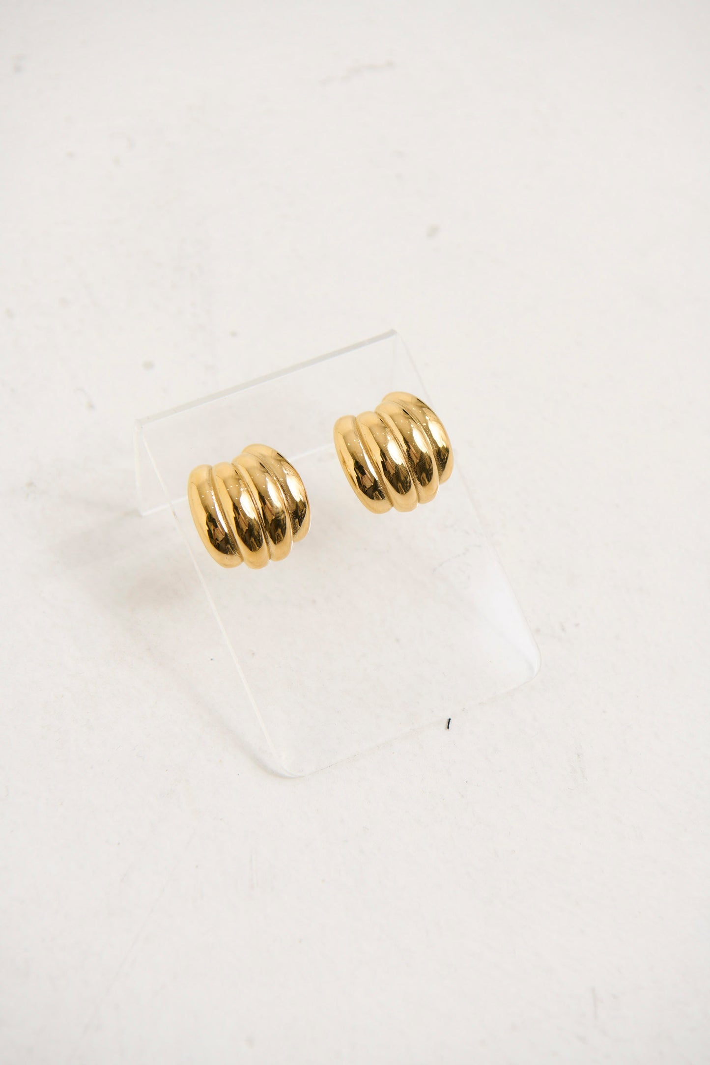 Mini Carmel Puff Earrings Gold