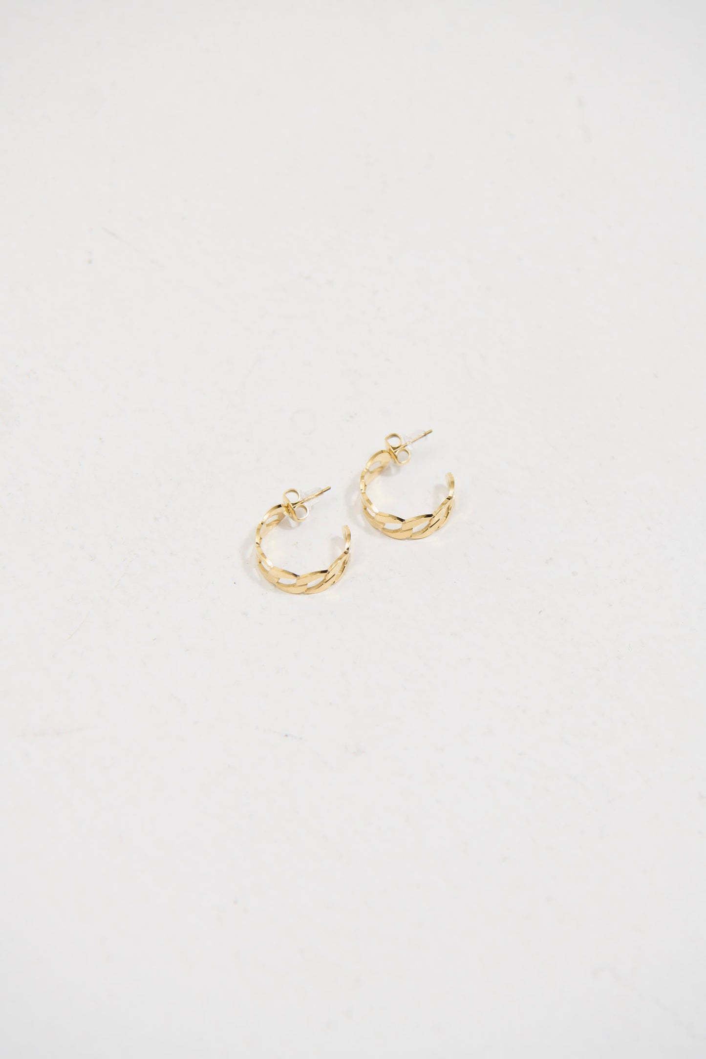 Eva Hoop Earring Gold