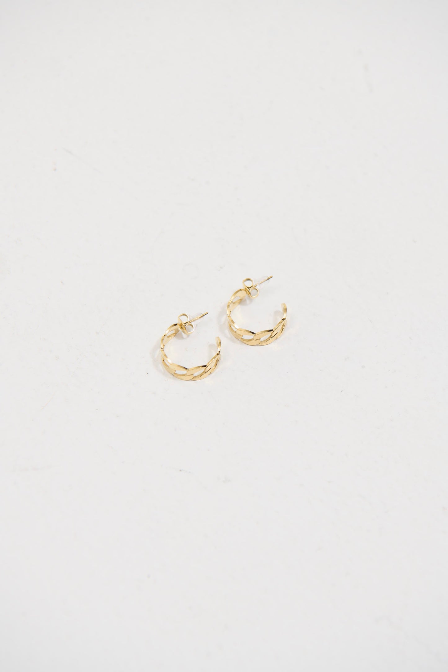 Eva Hoop Earring Gold