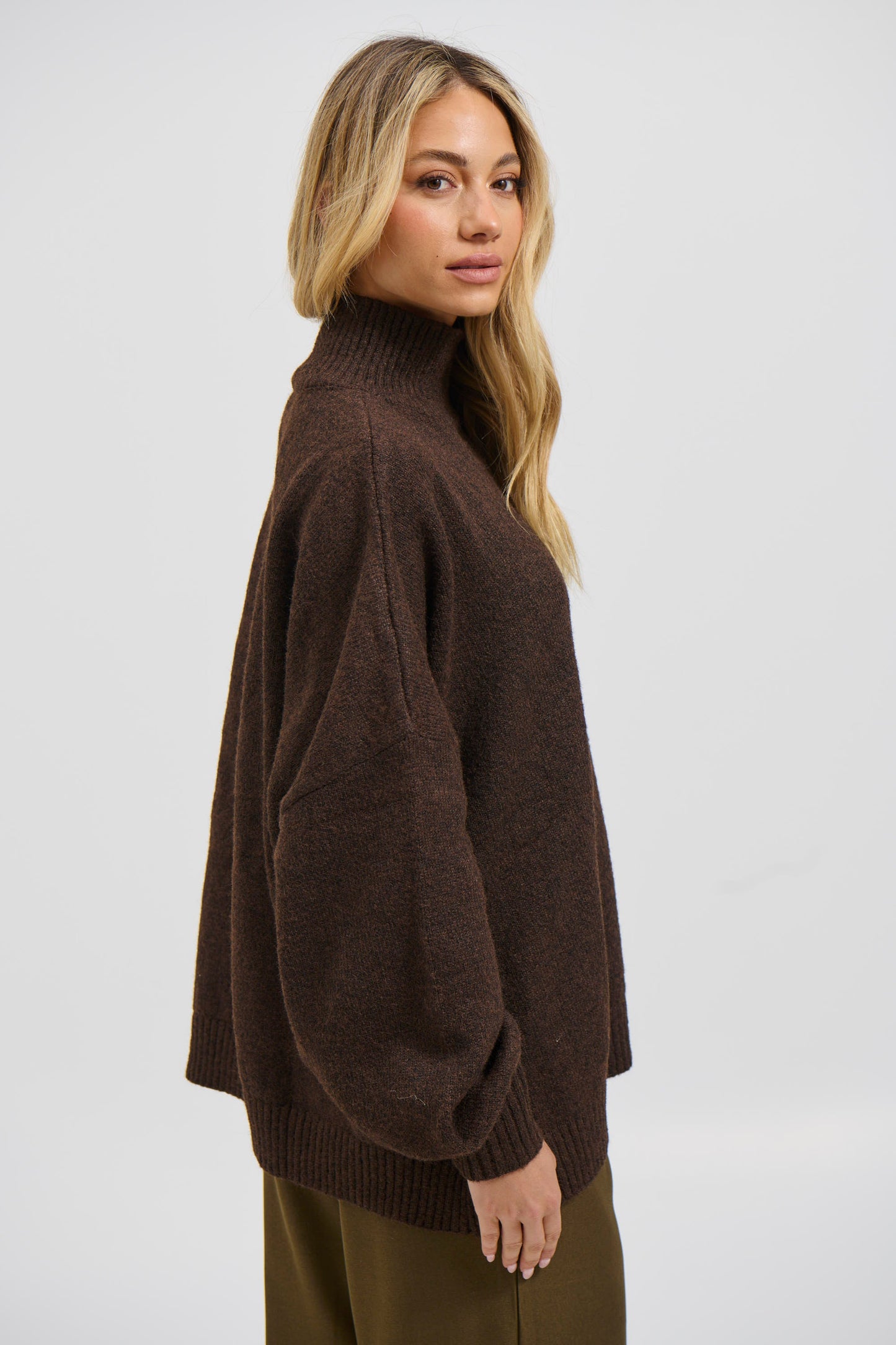 Pamela Knit Chocolate