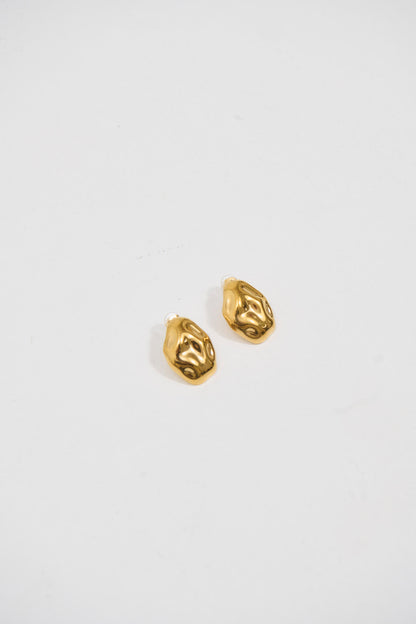 Aurelia Pebble Statement Earring Gold