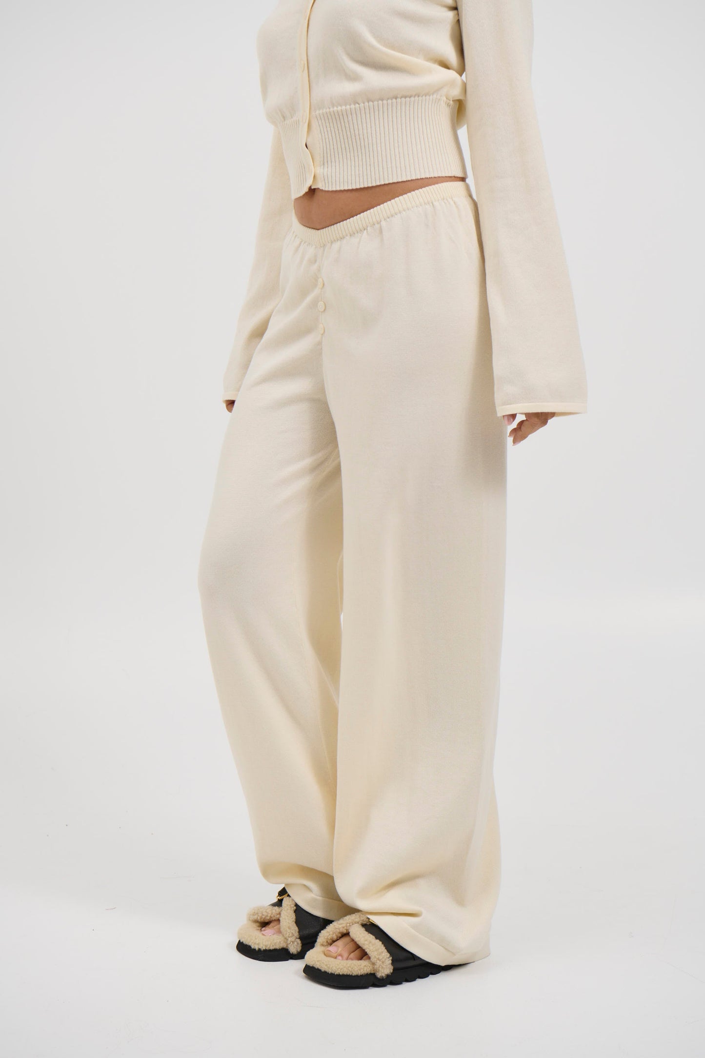 August Button Pant Cream
