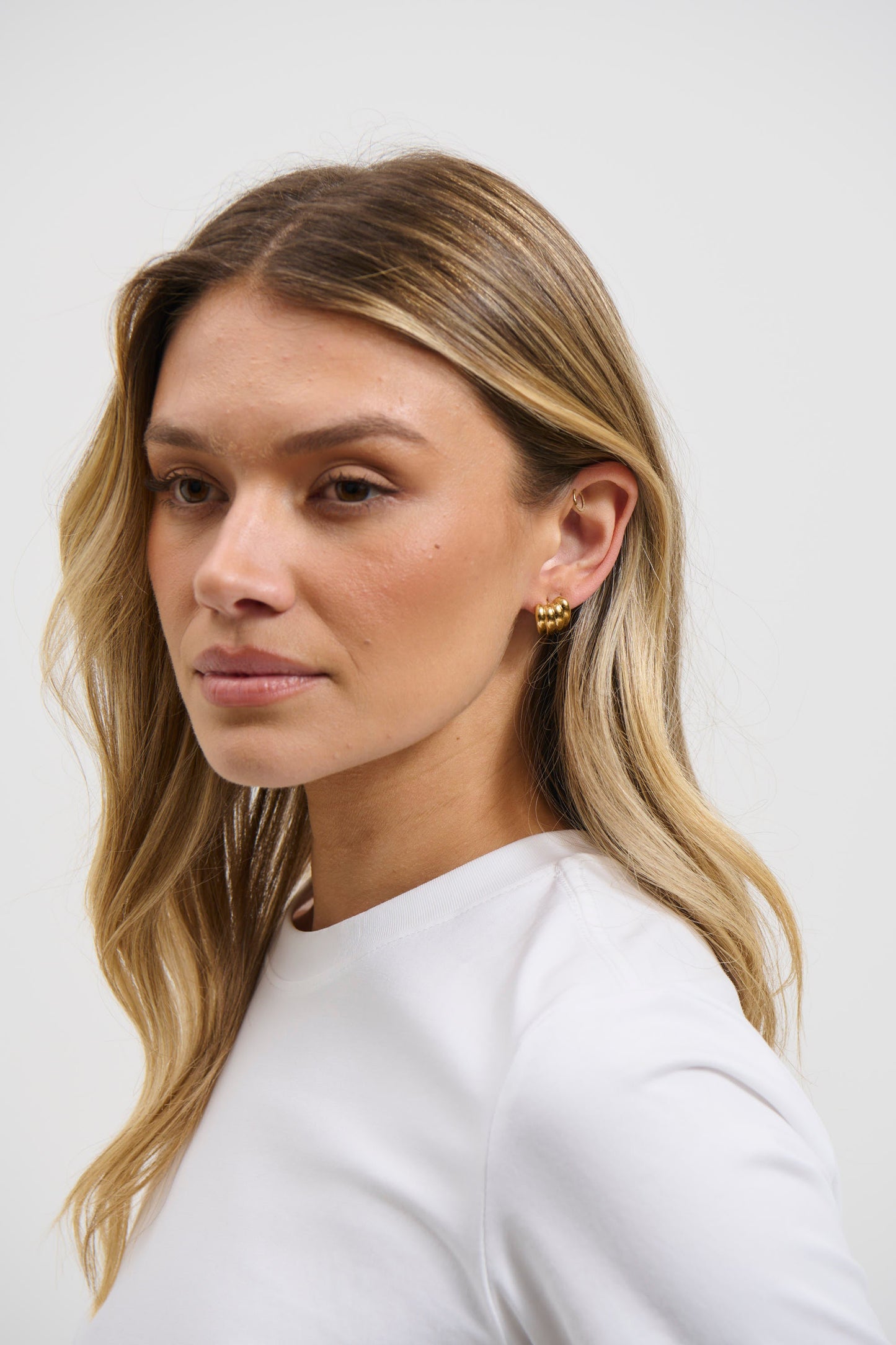 Mini Carmel Puff Earrings Gold