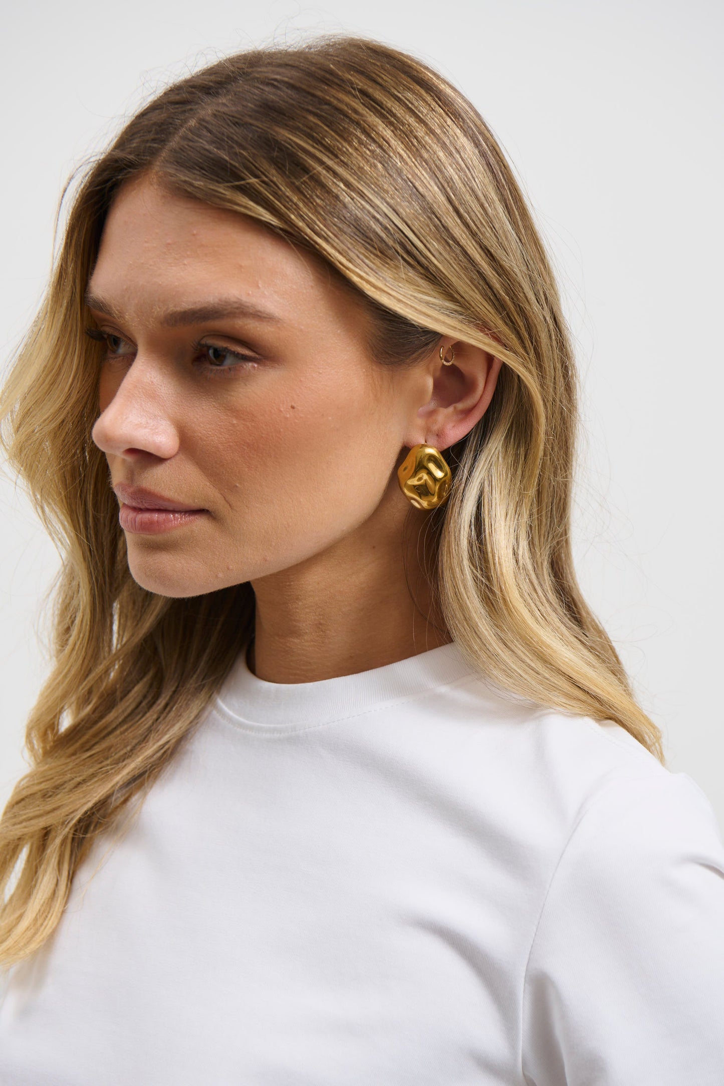 Aurelia Pebble Statement Earring Gold