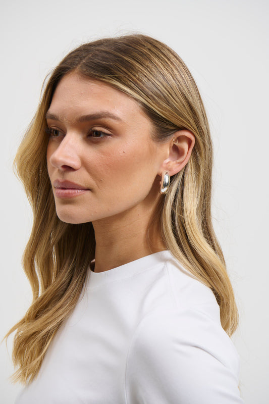 Bold Macaroni Loop Earring Silver