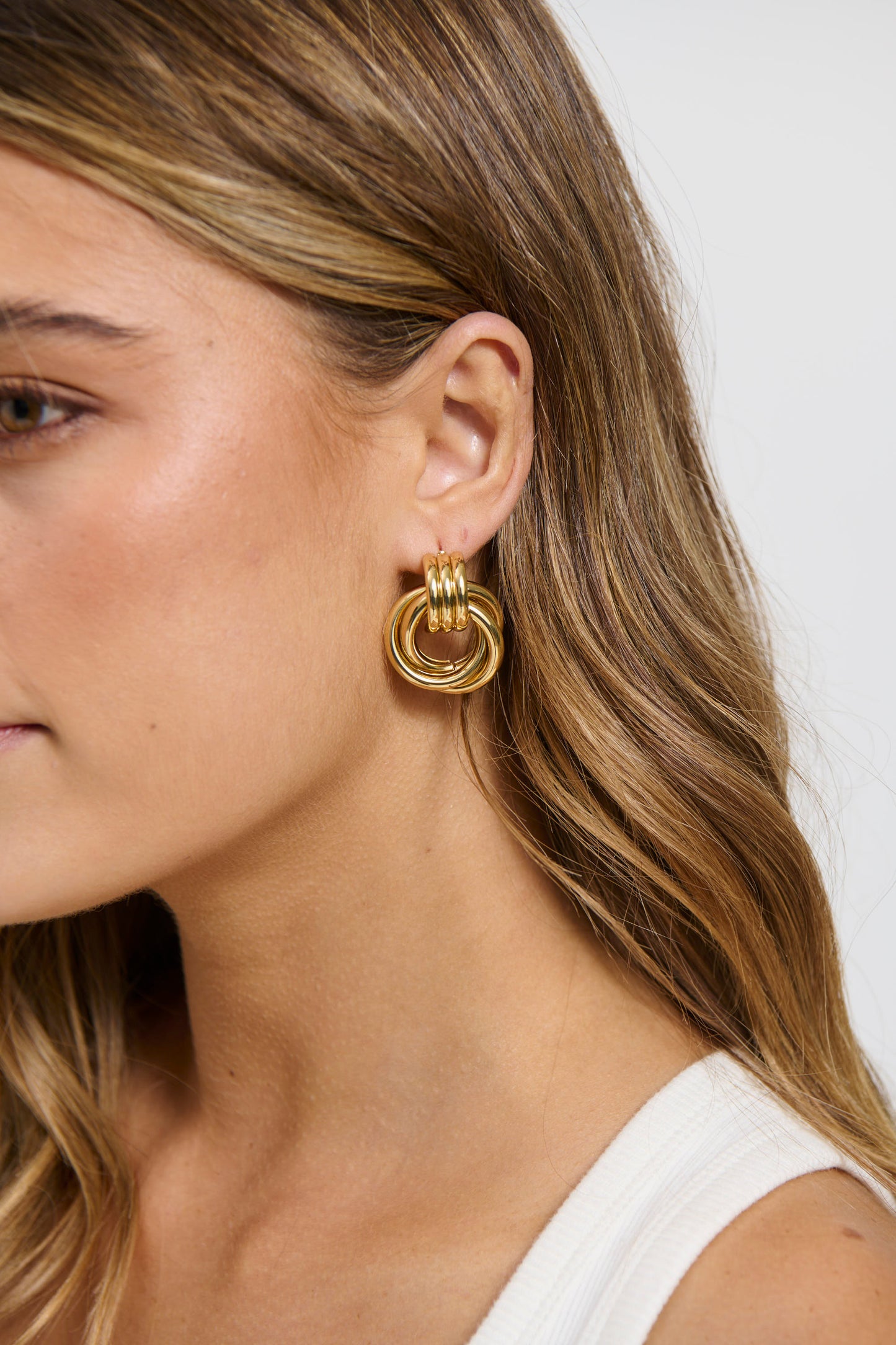 Large Knotted Earring 18k Gold Plated