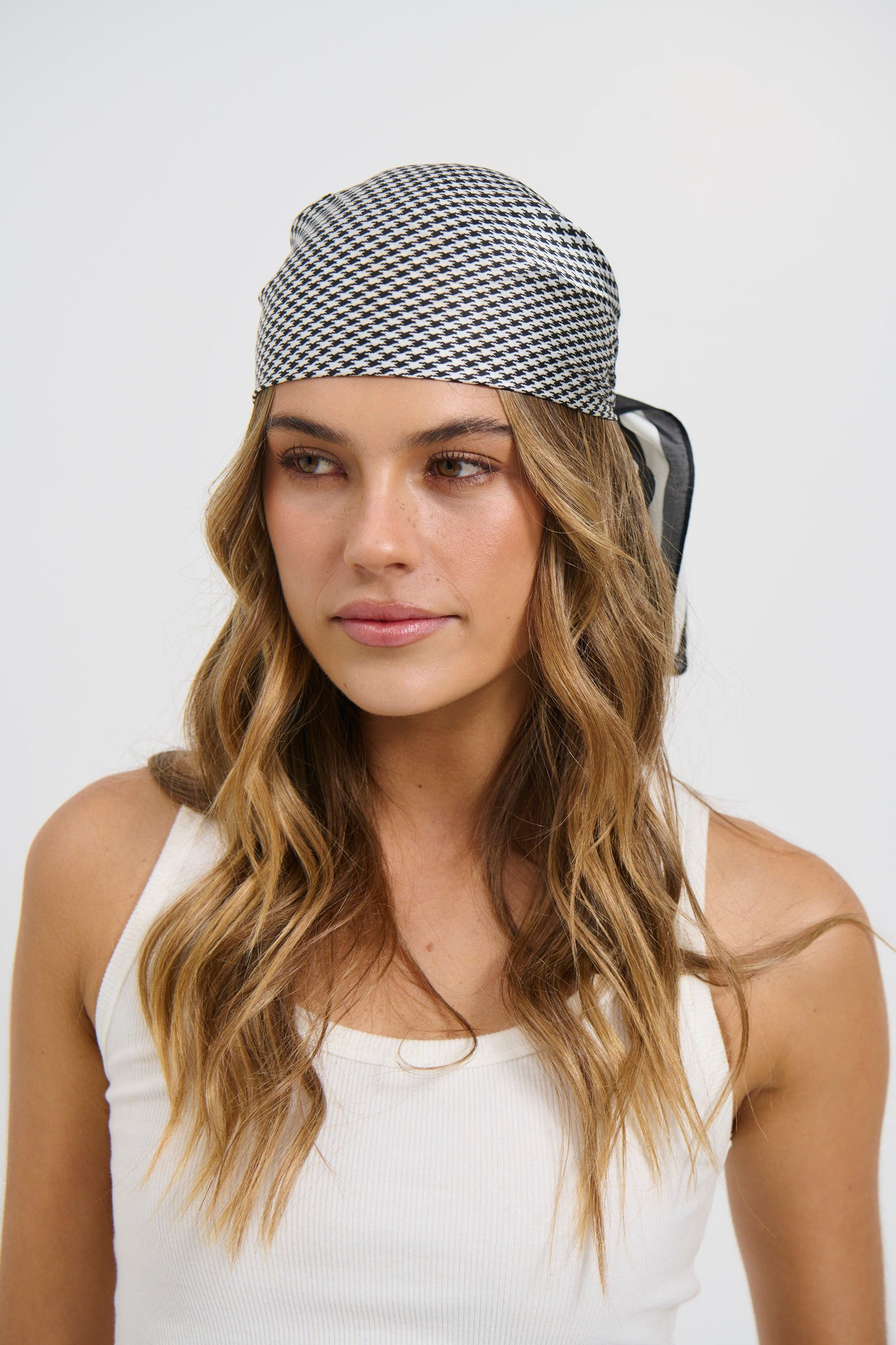 Archer Scarf Black Check