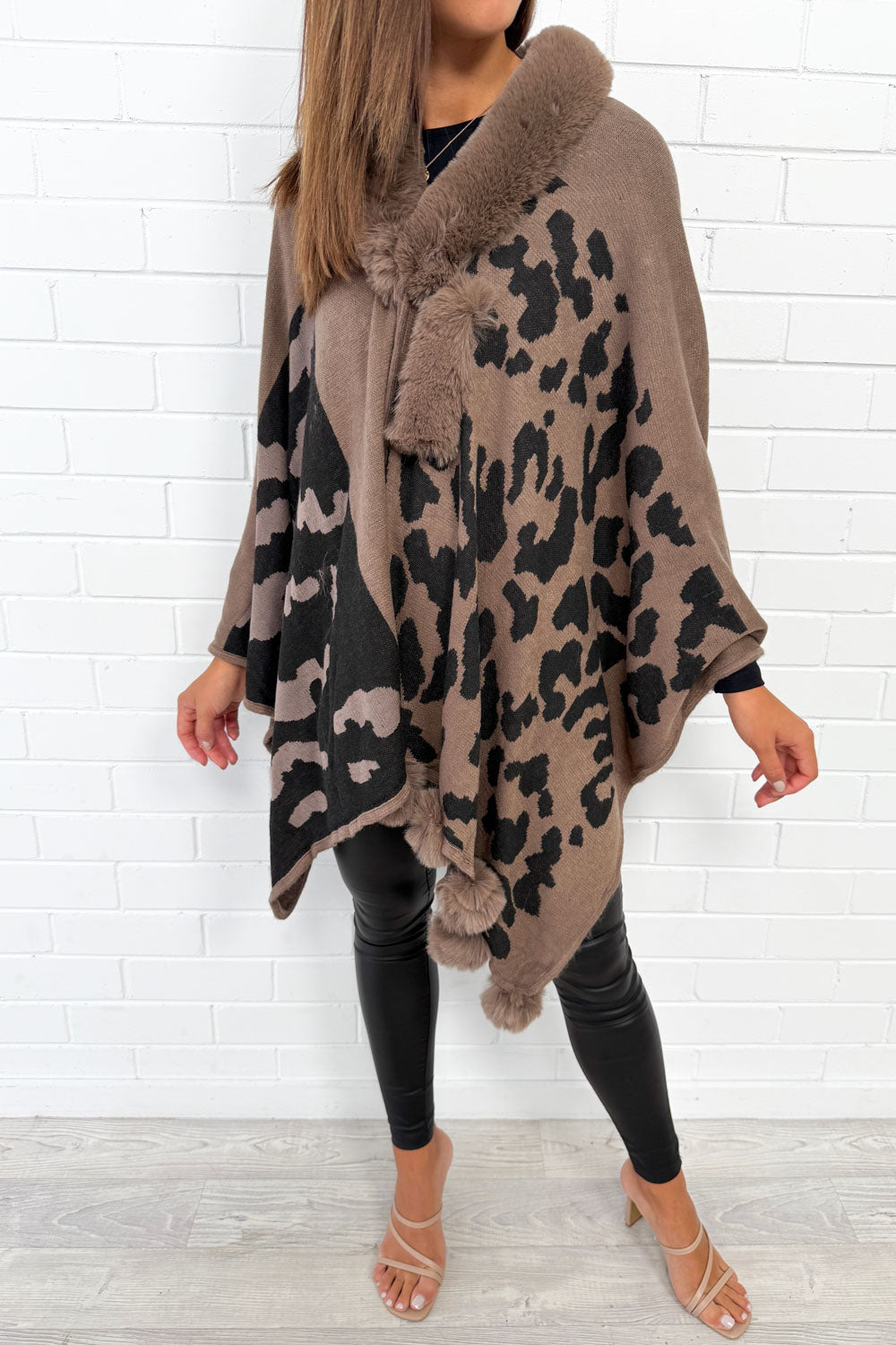 Adele Poncho