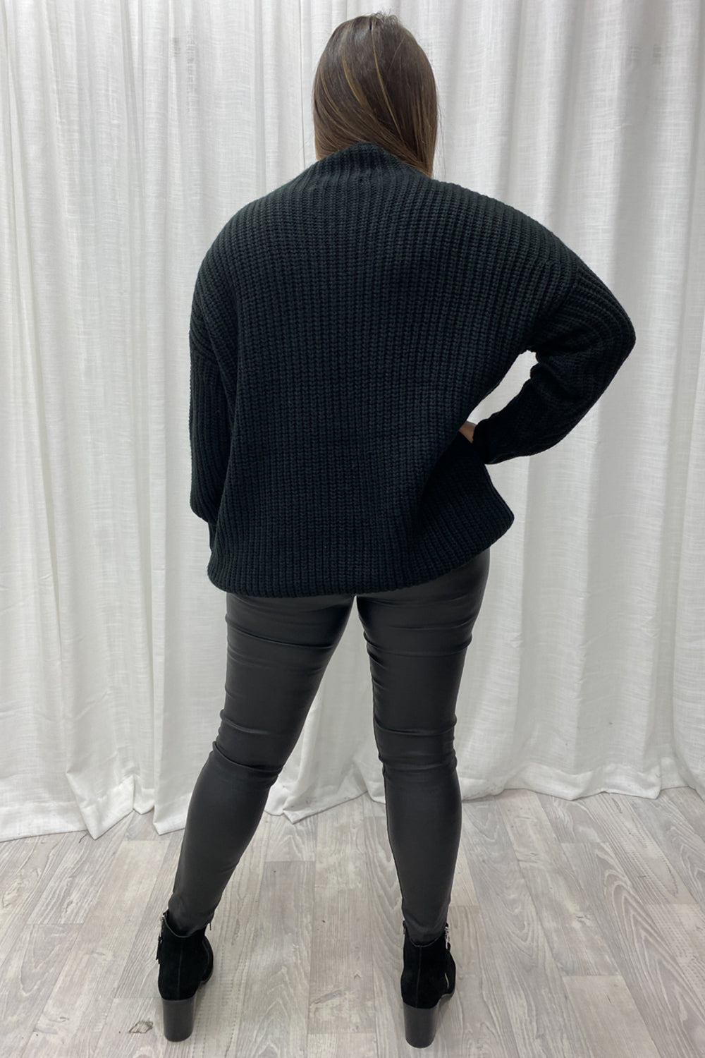 Arna Knit