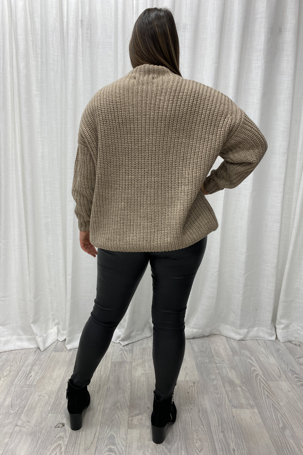 Arna Knit