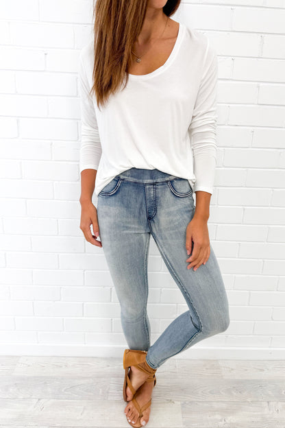 Long Sleeve Everyday Scoop Tee