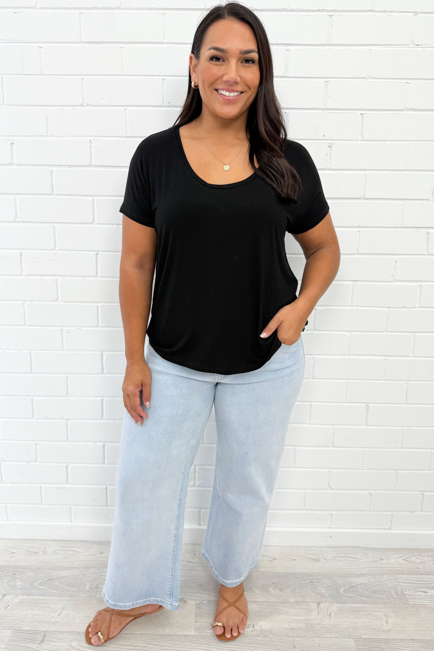 The Everyday Scoop Tee