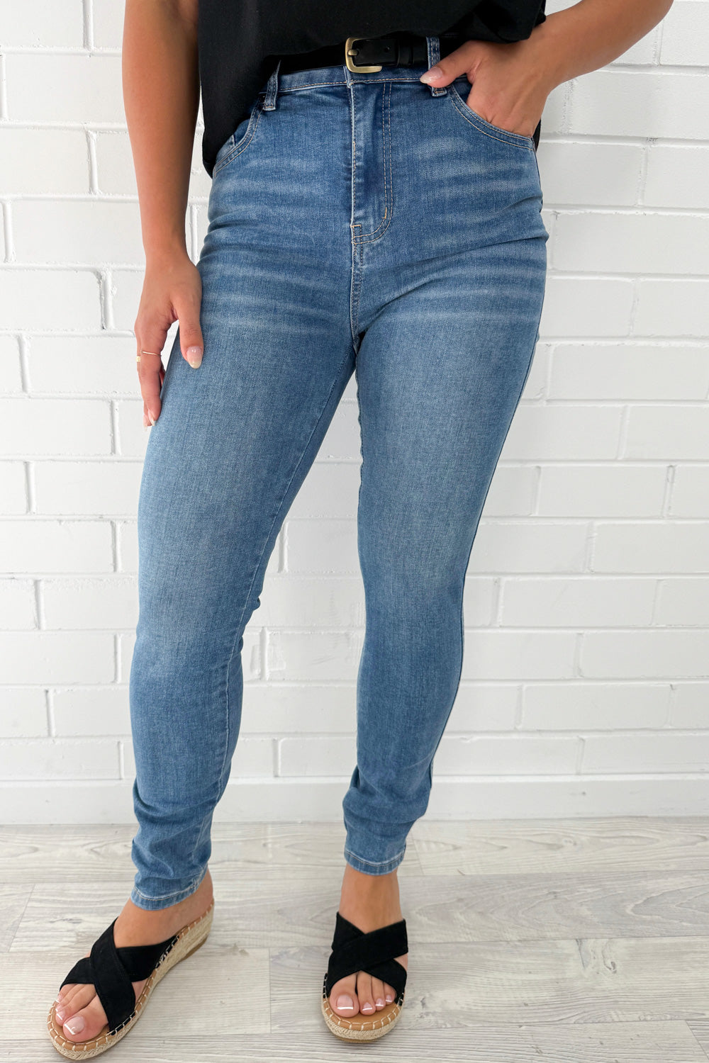 Lenora Jeans