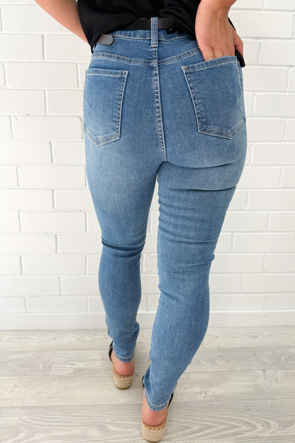 Lenora Jeans