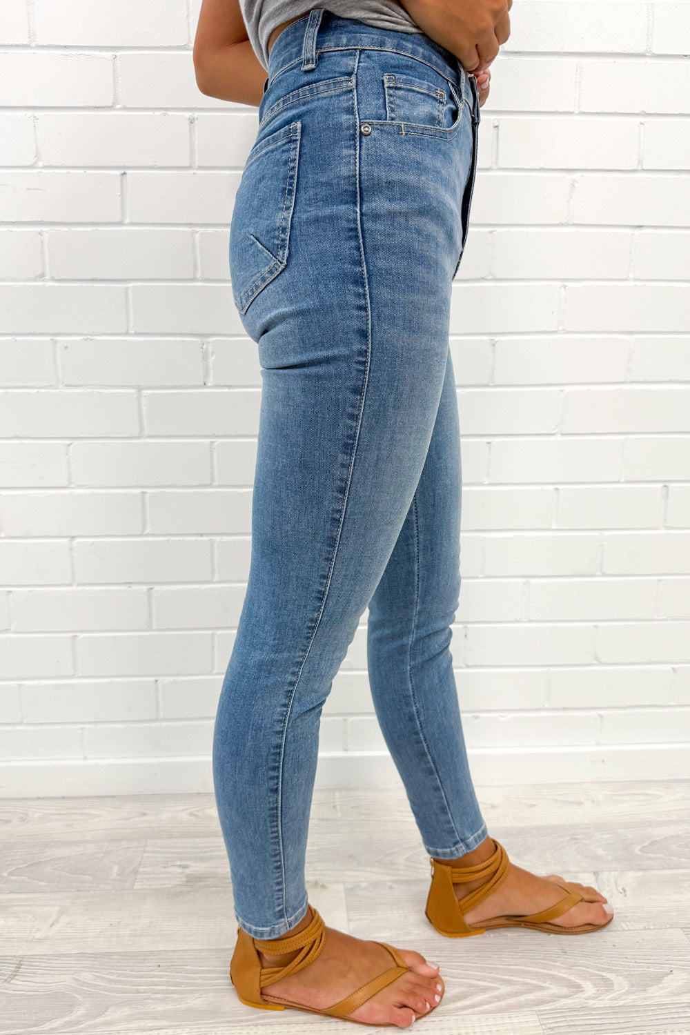 Lenora Jeans