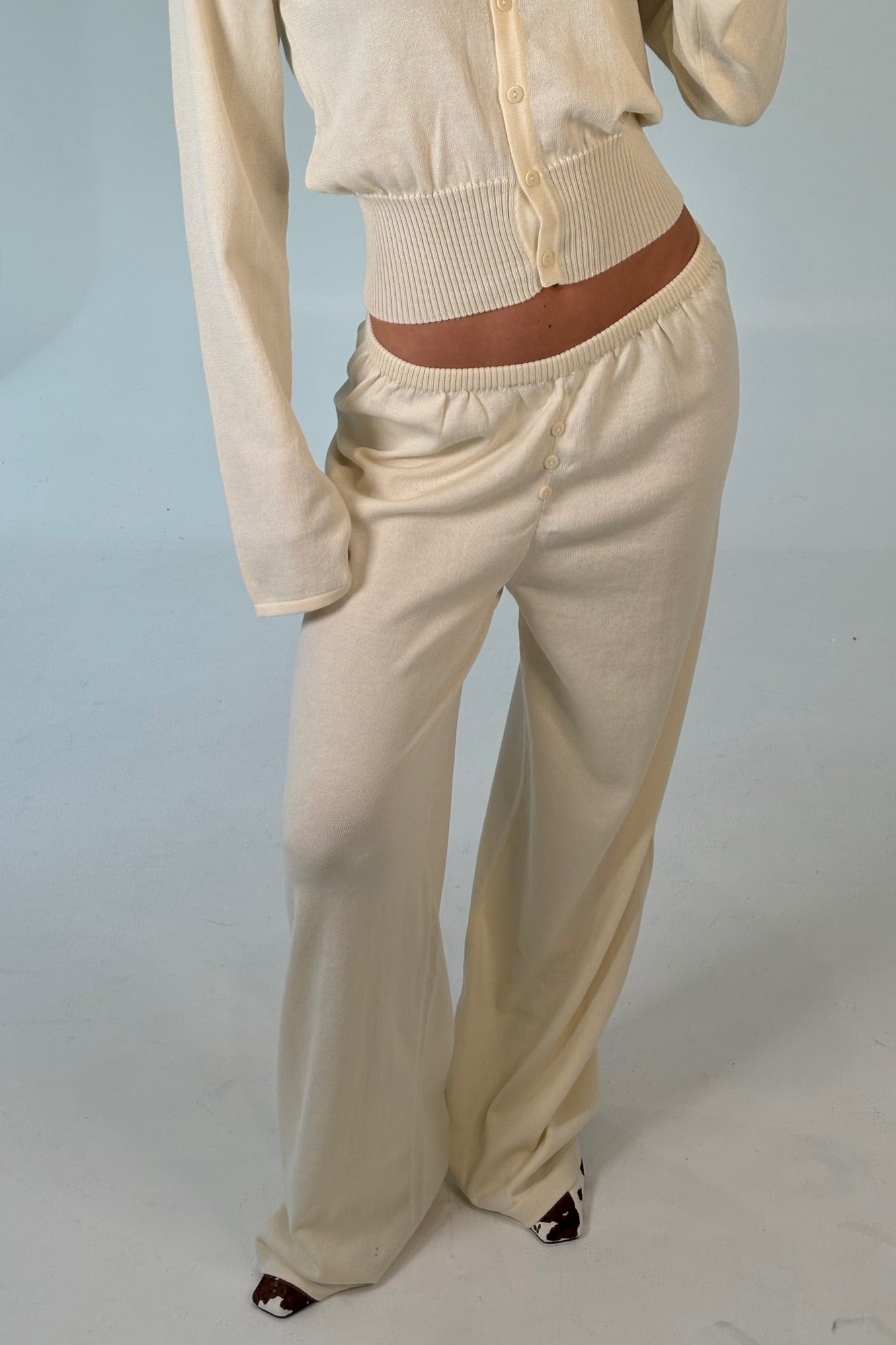 August Button Pant Cream