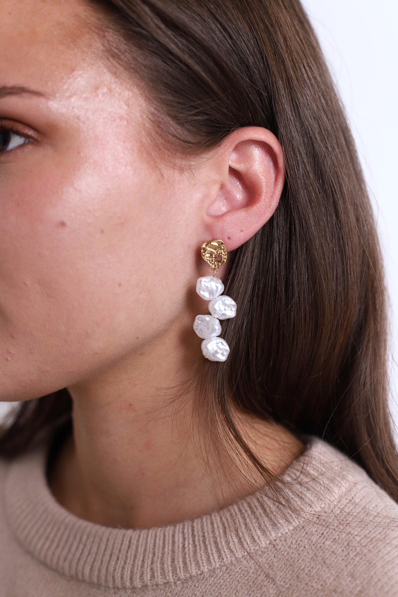 Leonardo Statement Earring Gold