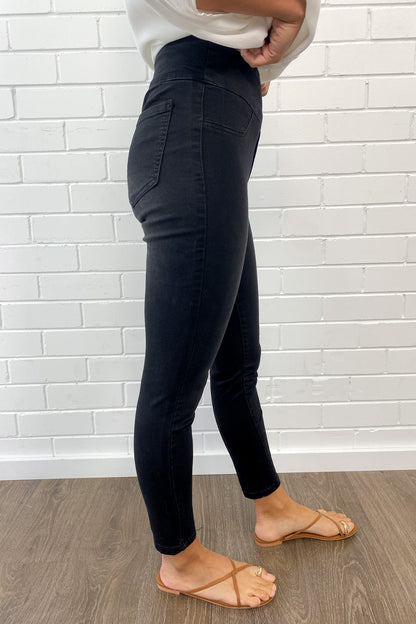 The No-Panel Jeans Petite